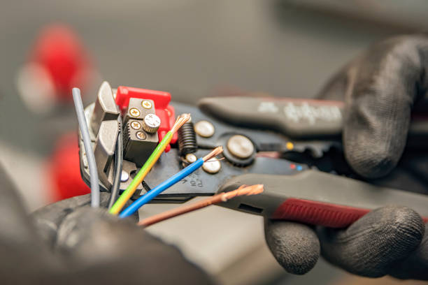 Best Affordable Emergency Electrician  in Hartsville, TN